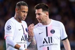 Owen: 'PSG yếu đi khi Messi, Neymar, Mbappe cùng ra sân'