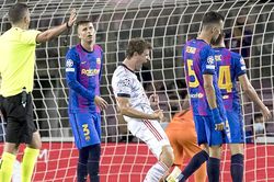 Bayern Munich dạy Barca về làm bóng đá