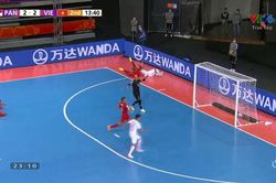 Bàn thắng đẳng cấp của Văn Hiếu mang về chiến thắng 'vàng' cho Futsal Việt Nam