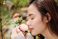 Bị thiếu gia phản bội dù đã đính hôn, 'ngọc nữ' phim Việt sống đời tự tại, từ bỏ lấy chồng
