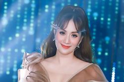 Sau nghi vấn trục trặc tình cảm, Khánh Thi đã tiết lộ tình hình hiện tại của hai vợ chồng