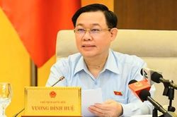 'Tỉnh Thanh biển bạc, rừng vàng'