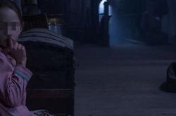 Nữ bảo mẫu trẻ đang ngủ bỗng quay sang thấy đứa trẻ 8 tuổi ngồi nhìn mình chằm chằm, thốt lên câu nói gây 'lạnh sống lưng'