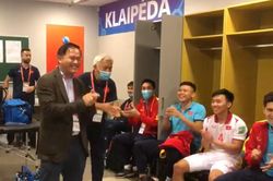 Không khí phòng thay đồ tuyển futsal Việt Nam sau trận Panama