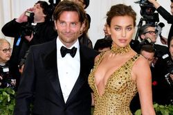Irina Shayk khen Bradley Cooper