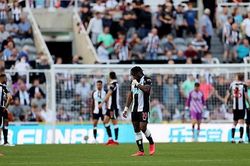 Nhận định bóng đá Newcastle vs Leeds: Newcastle lục đục, thầy trò chỉ trích nhau