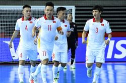 Bóng đá Việt Nam hôm nay: Futsal Việt Nam được thưởng 500 triệu. Công Phượng hào hứng tập luyện