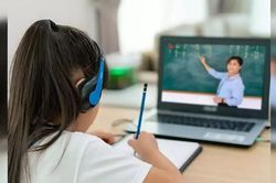 Bộ Giáo dục và Đào tạo yêu cầu không dạy học sinh nội dung nâng cao, bỏ các nội dung quá cũ