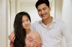 Con gái 12 tuổi, cao 1,55m giống diễn viên Mạnh Trường như đúc