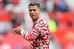 Đội hình dự kiến trận West Ham vs Man United: Ronaldo tiếp tục đá chính, Sancho nhường chỗ cho Greenwood?