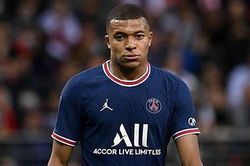 Mbappe vắng mặt, Pochettino lại đau đầu với hàng công PSG