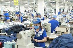 Doanh nghiệp kiến nghị Chính phủ cho phép chống dịch theo điểm