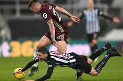 Soi kèo nhà cái Newcastle vs Leeds và nhận định bóng đá Ngoại hạng Anh (2h00, 18/9)