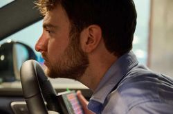 Nissan thuê riêng chuyên gia 'ngửi mùi' xe mới