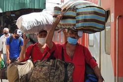 Đại dịch Covid-19 và các nền kinh tế mới nổi: Những bước lùi khó cưỡng