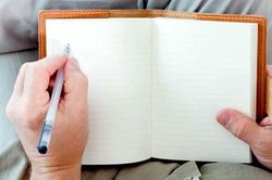 Người thuận tay trái có nguy cơ mắc nhiều bệnh, tuổi thọ ngắn và kiếm ít tiền