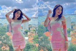 Chán hở hang, Chi Pu kín đáo nhưng vẫn siêu gợi cảm với váy gam màu 'loang lổ'