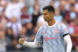 ĐIỂM NHẤN West Ham 1-2 MU: Ronaldo và De Gea - những người hùng của Ole Solskajer