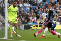 Leicester lại thua: Lời cảnh báo cho một hiện tượng