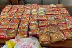 Sản xuất bánh trung từ nguyên liệu không rõ nguồn gốc