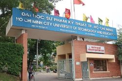 Trường đại học xin lỗi vụ giảng viên đuổi sinh viên khỏi lớp online
