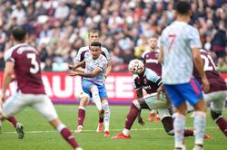 Lingard đang xứng đá chính hơn Sancho