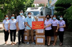 Tiếp nhận 10.000 bộ test nhanh kháng nguyên SARS-CoV-2