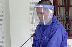 Tên trộm lẻn vào nhà chém trọng thương 2 mẹ con