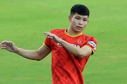 Tân binh tuyển Việt Nam ra mắt sau 10 ngày