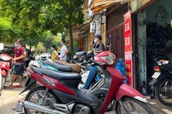 Hà Đông: Nhiều hàng quán hút khách trong ngày đầu nới lỏng giãn cách