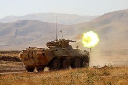 Quân đội Nga tin dùng 'báo thép' BTR-82A để lập phòng tuyến trước Taliban