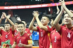 Cựu giám sát trọng tài Đoàn Phú Tấn: 'Nên tin vào trọng tài'