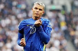 Thiago Silva: Trung vệ 'Rolls-Royce' của Chelsea