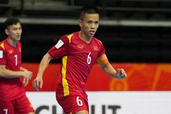 Futsal Việt Nam chơi 'power play', cống hiến đến phút cuối