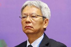 TS. Nguyễn Sĩ Dũng: Mở cửa kinh tế là một mệnh lệnh, không thể chống dịch Covid-19 bằng hai bàn tay không