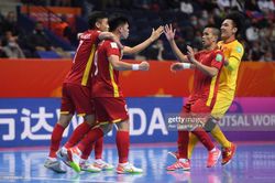 ĐT futsal Việt Nam 2-3 Nga: Chia tay World Cup trong tự hào