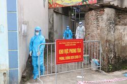 Hà Nội phong tỏa con ngõ ở quận Hà Đông do có 2 ca COVID-19 cộng đồng