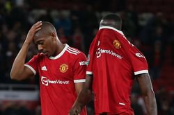 MU bị loại khỏi League Cup