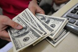 Nợ công 'vượt trần' liệu có đáng lo?
