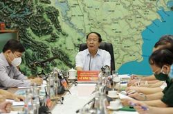 Tránh tập trung cả xóm vào nhà văn hóa trú bão rồi sinh ra ổ dịch COVID-19