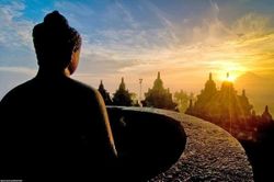 Khổ không than, sướng không khoe, mất không tiếc, nguy không loạn