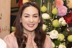 Ca sĩ Phi Nhung trở nặng sau 1 tháng điều trị COVID-19
