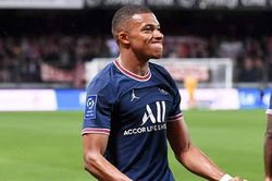 Mbappe hay nhất tháng 8, vượt kỷ lục Ibrahimovic ở Ligue 1