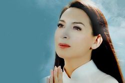 Trizzie Phương Trinh: Phi Nhung trở nặng, bác sĩ nhắn gia đình chuẩn bị tinh thần