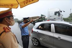 Hàng nghìn lượt phương tiện phải quay đầu tại các chốt cửa ngõ Hà Nội