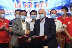 Gia hạn với Thanh Hóa, HLV Petrovic từ chối tăng lương