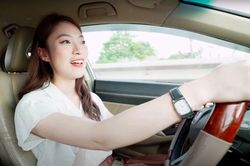 Tài sản 'khủng' của MC Khánh Vy ở tuổi 22