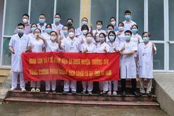 Hơn 300 cán bộ y tế Hà Nội hỗ trợ Hà Nam chống dịch