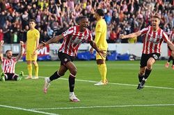 Brentford 3–3 Liverpool: Salah gia nhập 'CLB 100', Liverpool vẫn mất điểm trước Brentford