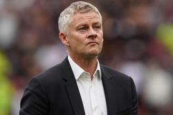 MU thua bạc nhược, HLV Solskjaer đổ tại VAR